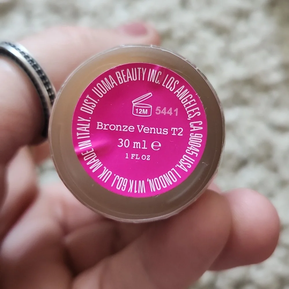 Uoma Beauty Cleansing Oil And Flawless IRL Skin Perfecting‎ Foundation